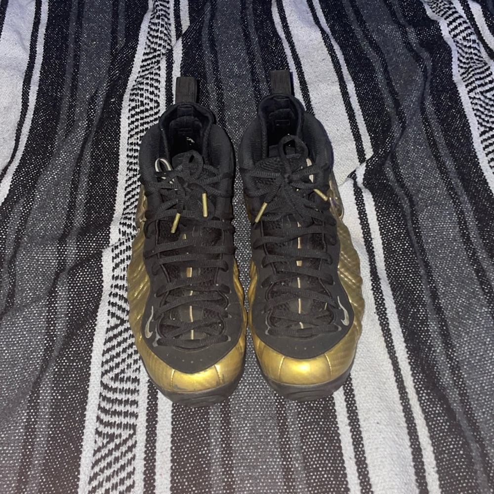 Gold Nike foamposite